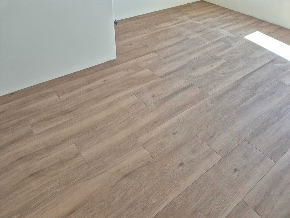 Gres drewnopodobny duży format 119,5 x 22,5