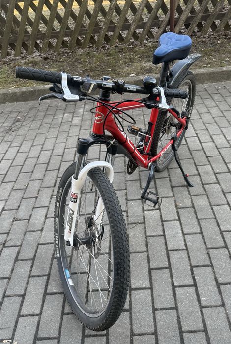 Rower Giant kola 20