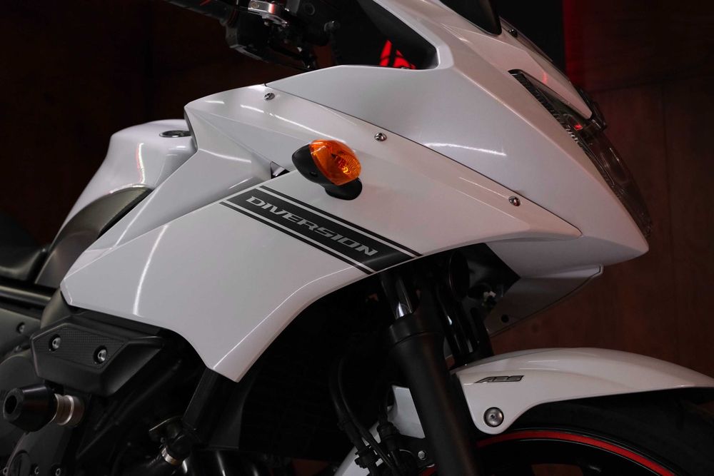 Yamaha XJ6 Diversion ABS із Японії