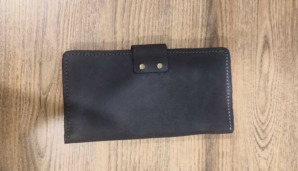 Гаманець з натуральної шкіри.