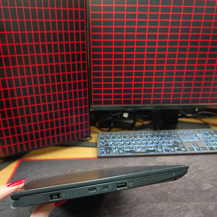 Сенсорний ноутбук трансформер Lenovo Yoga 370 Touch i5 16/256gb SSD