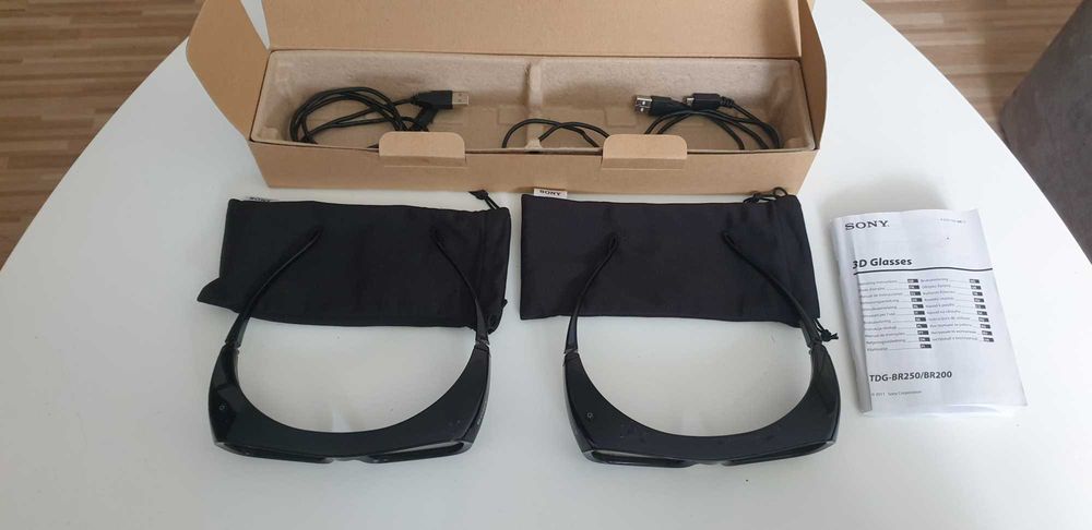 Starocie z Gdyni - Okulary 3D SONY zestaw 2szt.