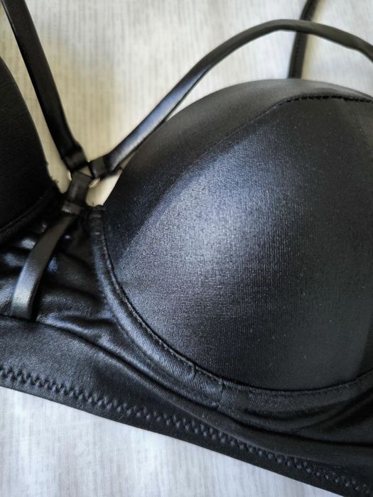 Шикарний жіночий купальник