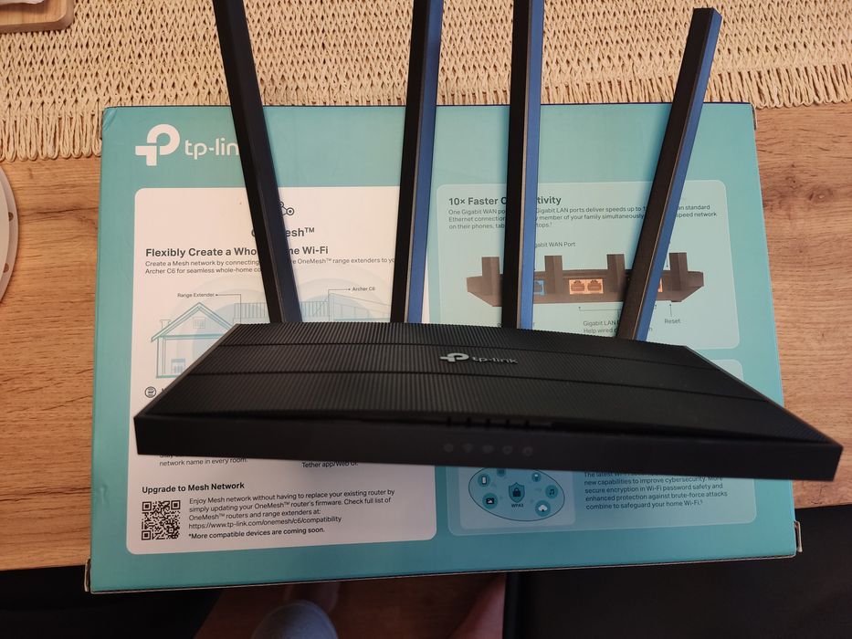 TP-Link Archer C6 AC1200 + 3 switches