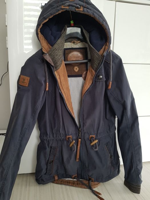 Piękna  damska kurtka  Naketano