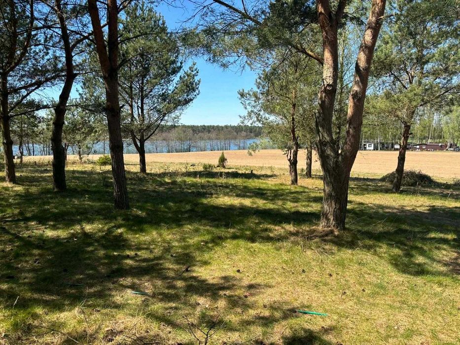 Działka budowlana z widokiem na jezioro  - Strzepcz 1001 m2