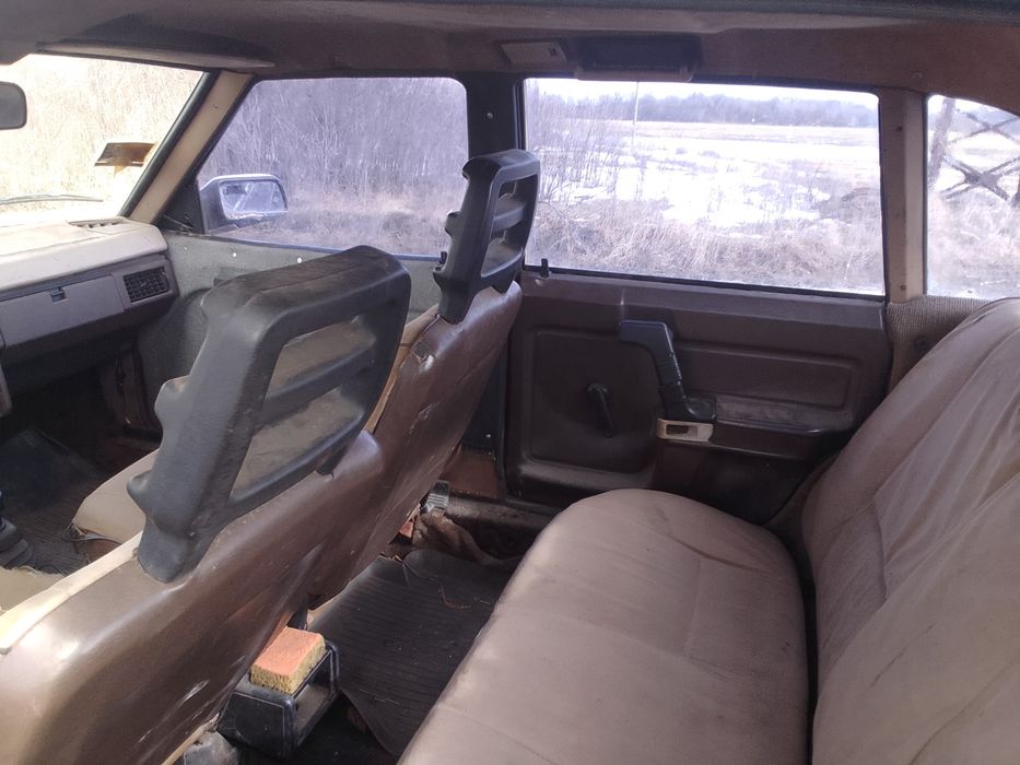 Продам Москвич 2141 из двигателем Ваз 2103