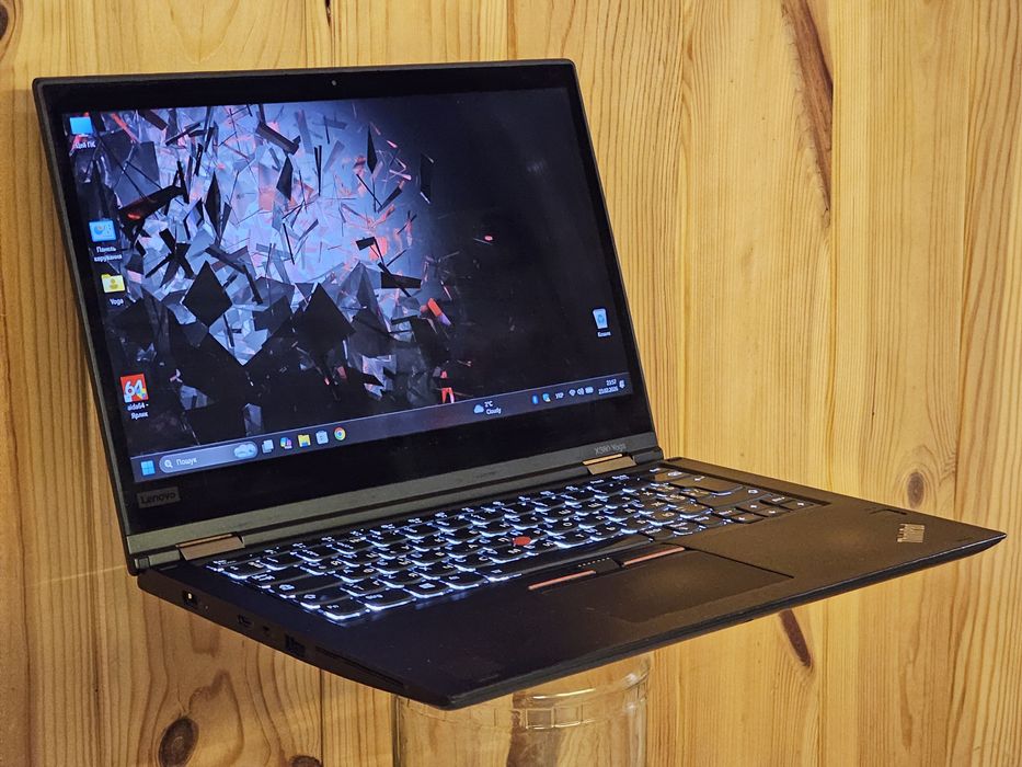 ThinkPad Yoga 13.3"/i5 8250U/RAM 8GB/SSD 256GB/батарея 6г