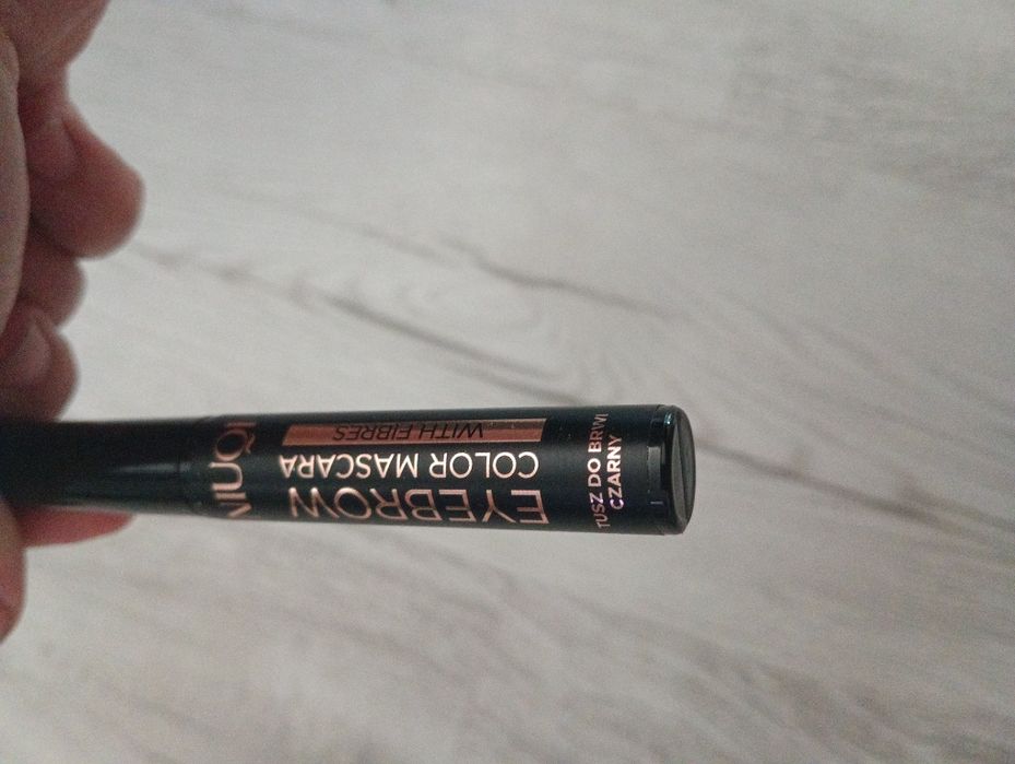 Koloryzujący tusz do brwi z mikrowłóknami NIUQI 03 black