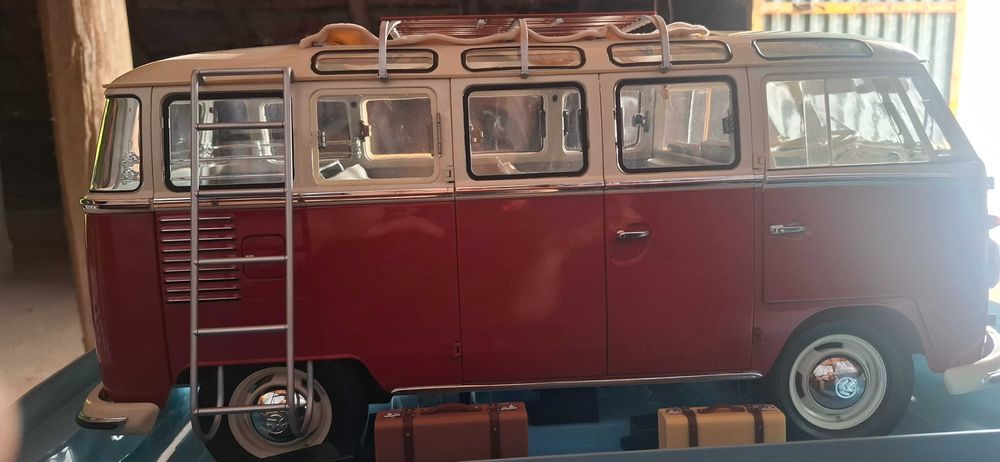 Maquete Volkswagen T1 “Kombi Corujinha” 1962 – Item de Coleção