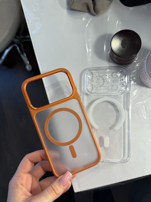 Чохли для iPhone 17