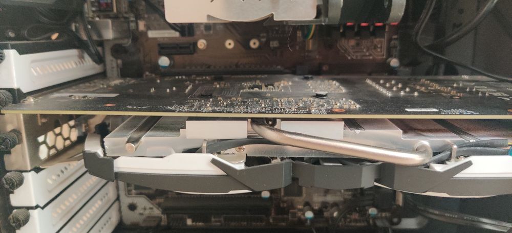 Vendo PC- i7 6700K + MSI GeForce® GTX 1060 3GB + Monitor LG 34UC98