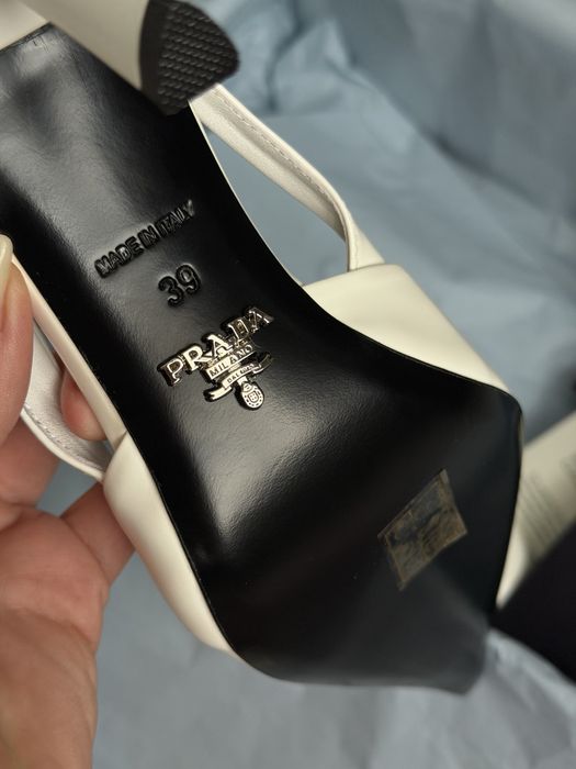 Слінгбеки Prada 39, оригінал