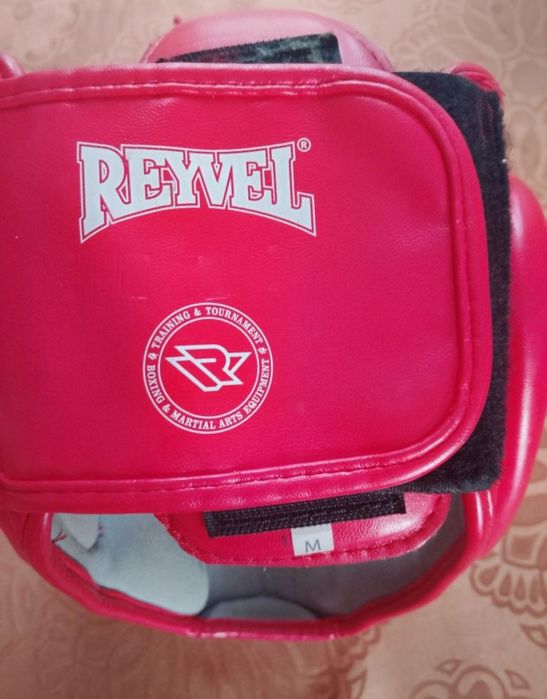 Спортивний костюм/ Вишиванку/сорочки/ шолом і рукавиці шкіряні