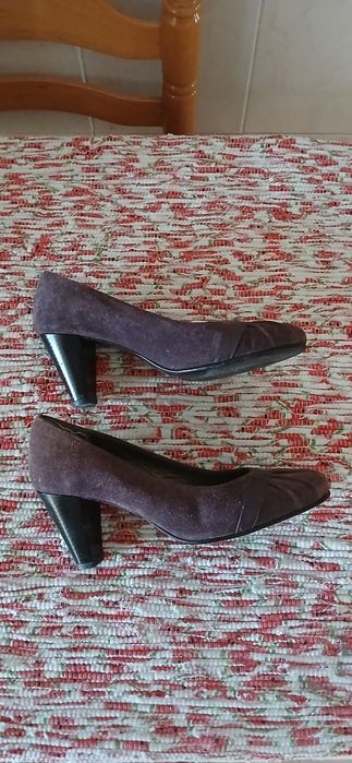 Sapatos de camurça roxo escuro n° 35