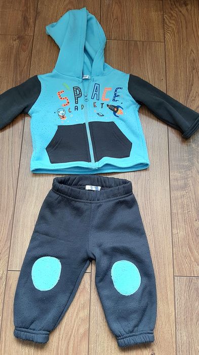 Paka ubrań dla chlopca w rozmiarze 74