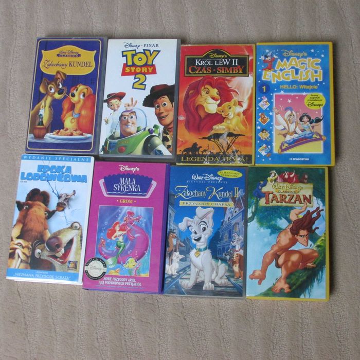 Bajki dla dzieci na kasetach VHS.