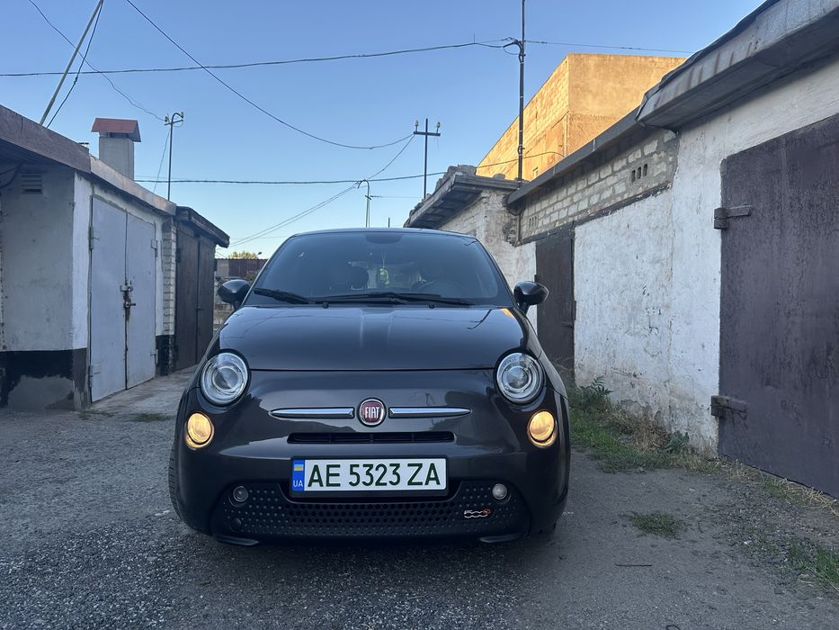 Продам авто електокар Fiat 500e 2017