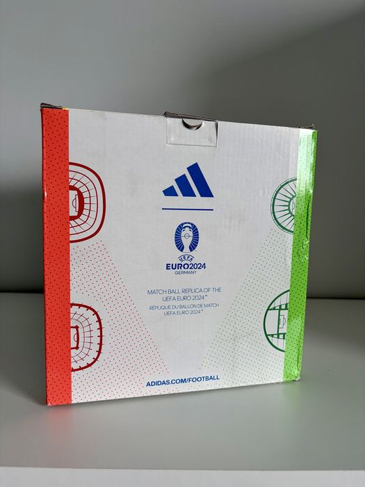 Piłka do piłki nożnej Adidas Fussballliebe PRO  Euro 2024 Germany, rozmiar 5