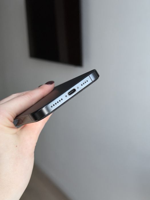 Продам iPhone 16 Pro Max 256GB