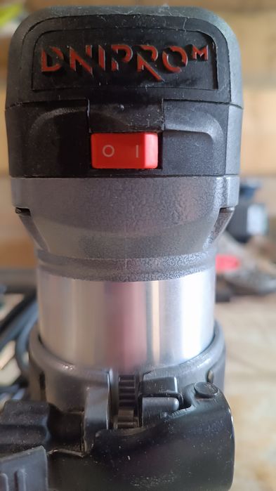 Кромочний фрезер Dnipro-M ER-70S.