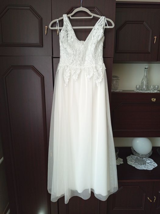 Suknia biała ślubna litera A 38/40