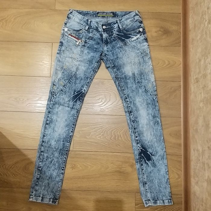 Продам Джинсы  рр 29