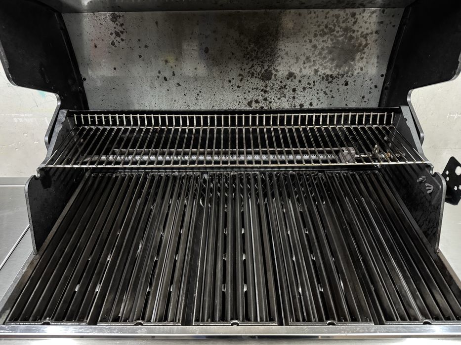 Grill Broil King Baron 590S z palnikiem IR