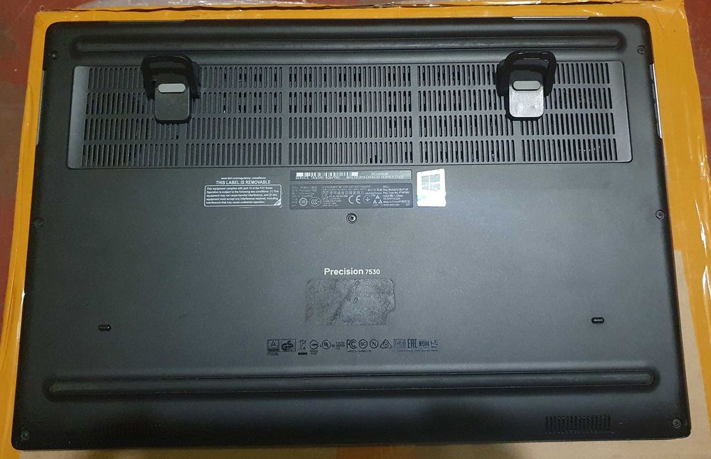 Dell Precision 7530 i7 16 ram quadro p3200 240gb игровой