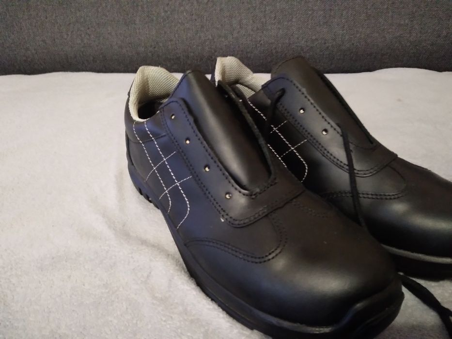Sprzedam buty robocze bhp