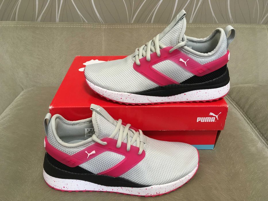 Кросівки PUMA ОРИГІНАЛ із USA розмір 37,5-38 устілка 23,5 см