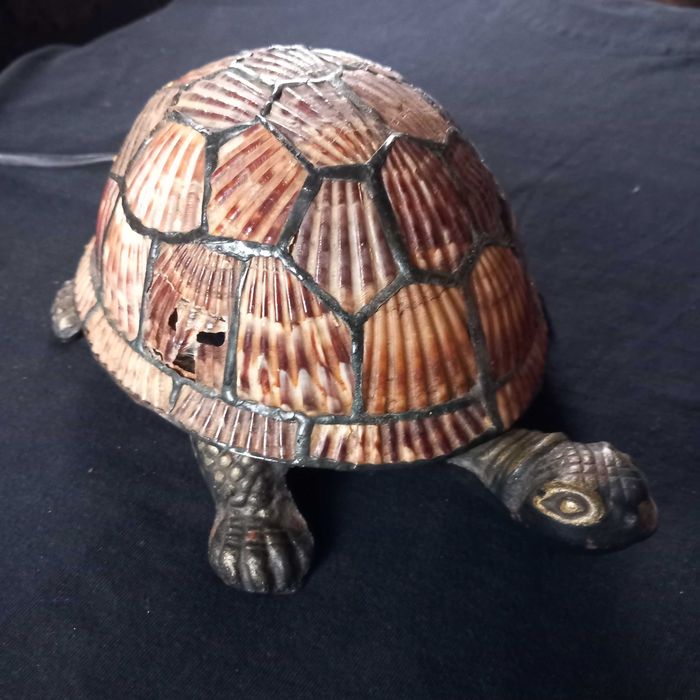 Candeeiro em forma de tartaruga