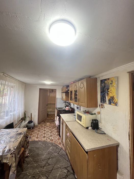 Продаж будинку м. Верхівцеве з гаражем в центрі СЕРТИФІКАТ