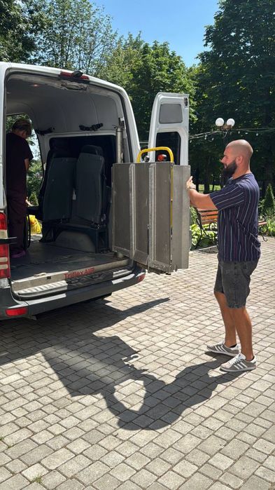 Перевезення людей з інвалідністю / спецтранспорт м. Сміла, Черкаси.