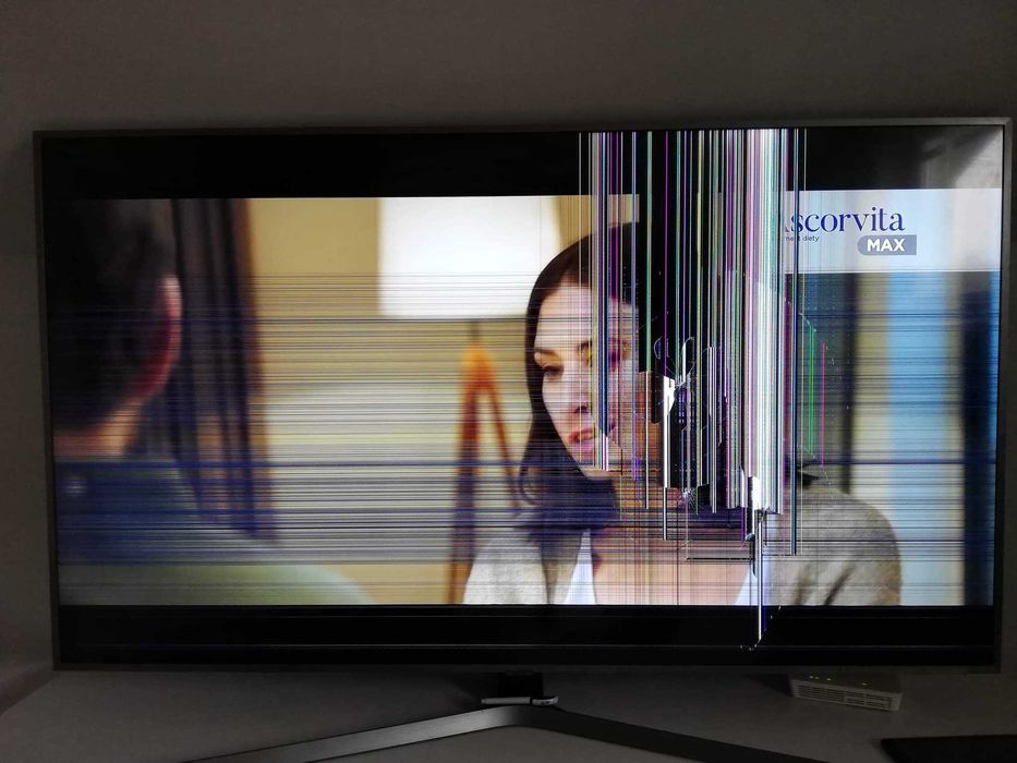 Telewizor SamsunUltrahd uszkodzony