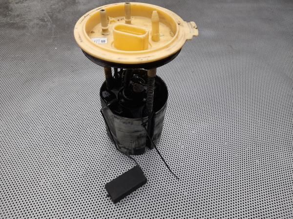 Boia combustível VOLKSWAGEN Golf V (1K1)