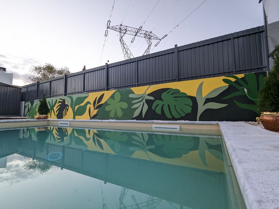 Murais para piscinas e jardins/ Murals for pools and gardens. Call now