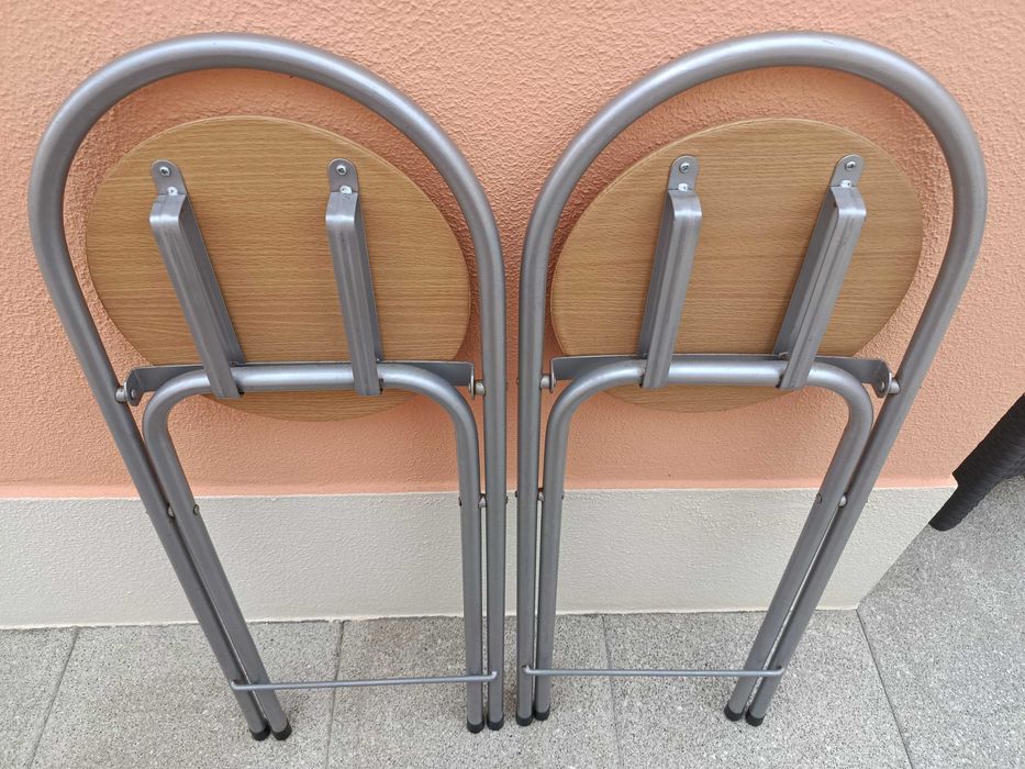 Conjunto 2 Bancos Altos Dobráveis