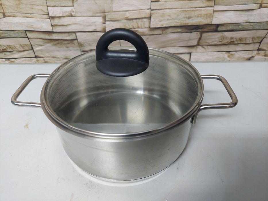 Garnek silit 20 cm. Indukcja