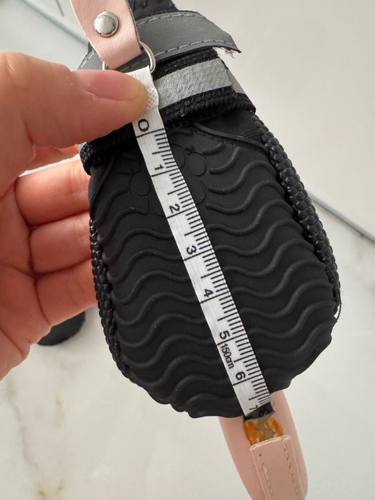 Взуття для собак