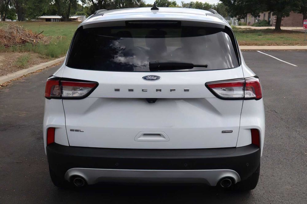 Ford Escape      2021