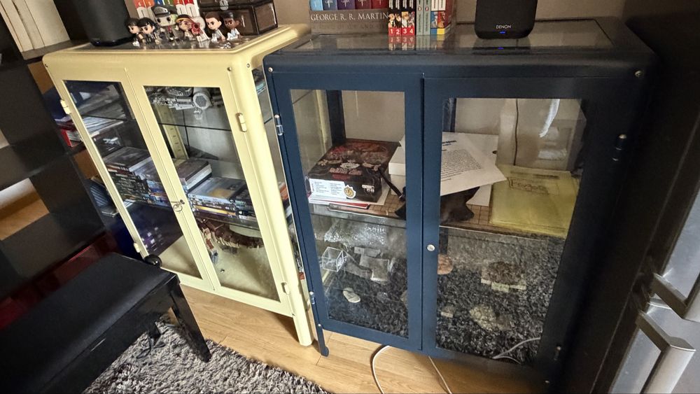 Vitrines do IKEA de metal , vendo o conjunto ou separado 45€ cada