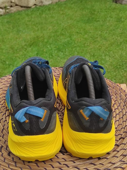 Sapatilhas Trail Running Asics Gel Trabuco 11 tamanho 40,5