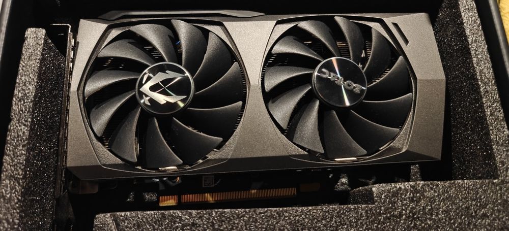 ZOTAC GeForce RTX 3060 Ti Twin Edge OC 8GB GDDR6 - pudełko, bardzo dobry stan