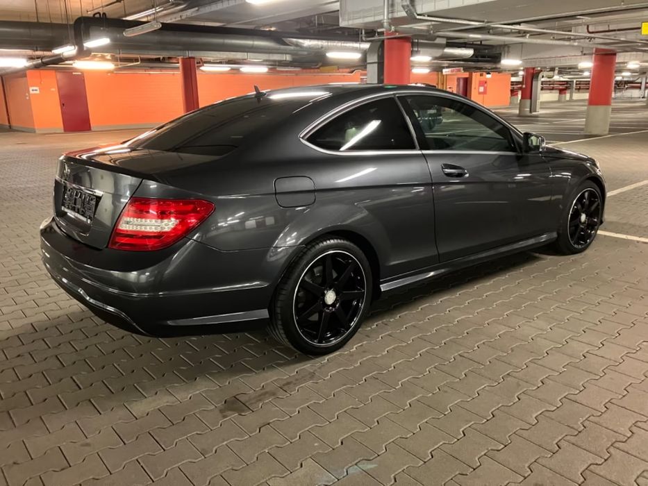 Mercedes-Benz C 250 — fotografia 4