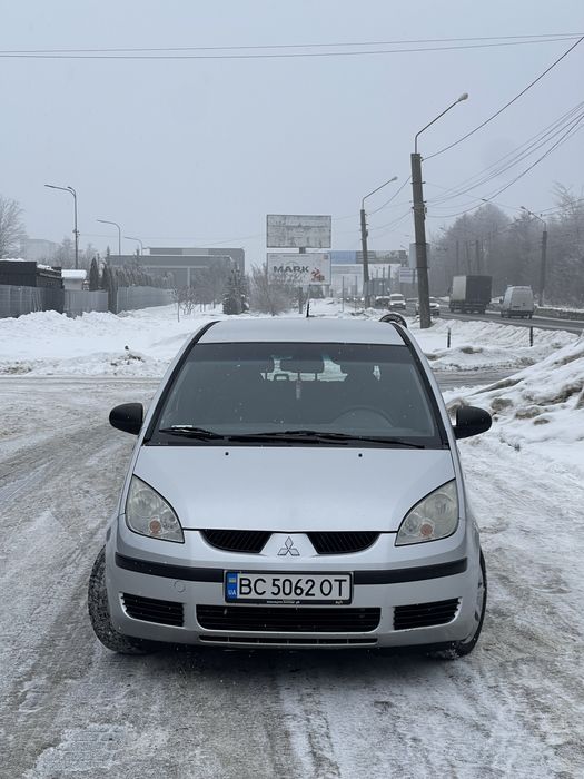 Mitsubishi Colt 2004 рік випуску 1.3 газ/бензин