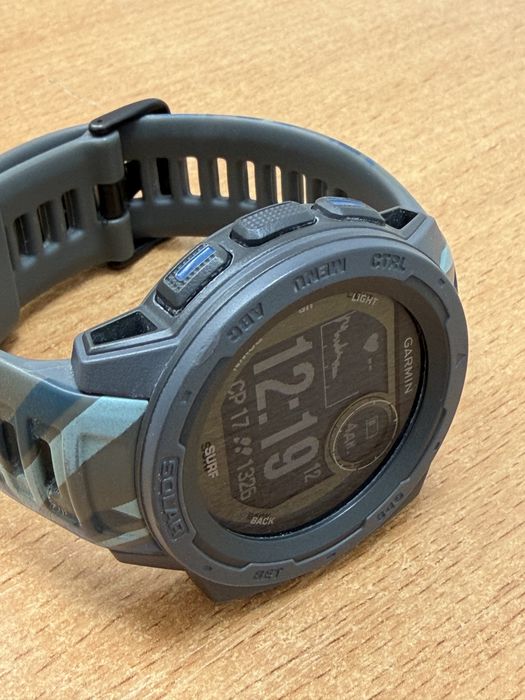 Garmin Instinct Surf Edition годинник гармін лімітована версія