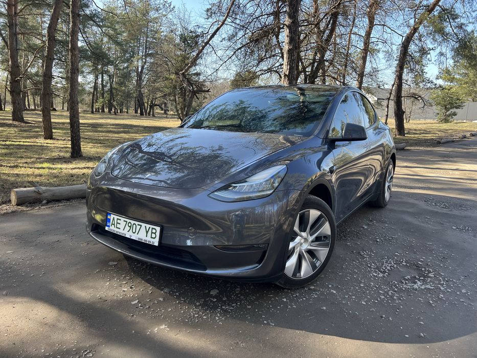 Tesla Model Y 2023