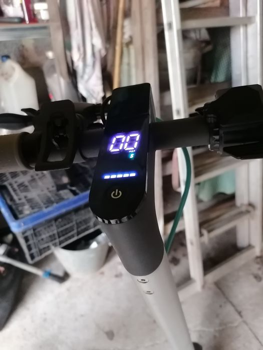 Hulajnoga Morus Scotty 10 Lite 2022 350 W