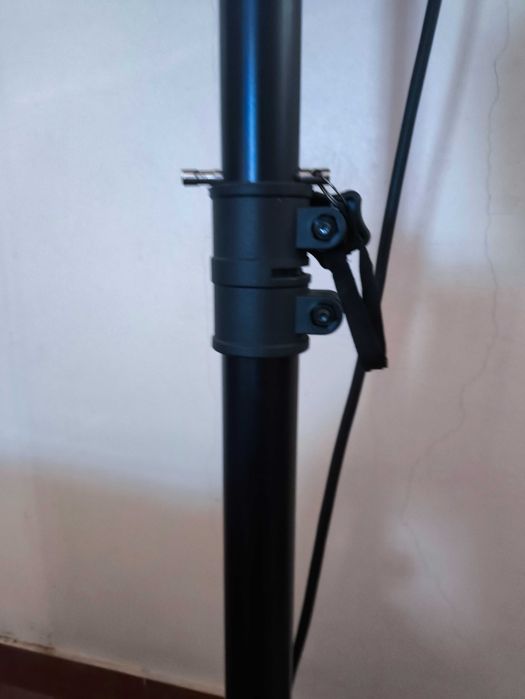 Material de som coluna e amplificador